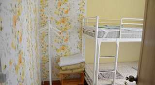 Гостиница Guest house Vostochnaya 36 Дивеево Трехместный номер эконом-класса с общей ванной комнатой-1